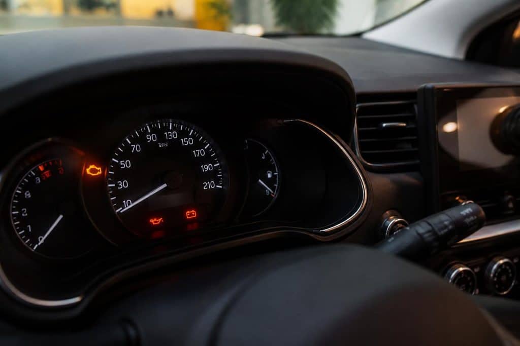découvrez la signification des voyants de votre renault captur et les actions à entreprendre pour assurer votre sécurité et le bon fonctionnement de votre véhicule.